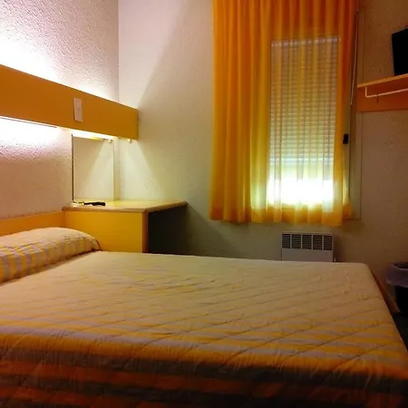 - Restaurante Asador Esperanza Casa de hóspedes Huesca