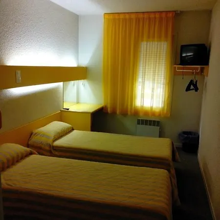 - Restaurante Asador Esperanza ゲストハウス *