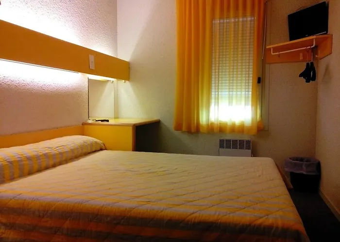 - Restaurante Asador Esperanza Casa de hóspedes Huesca