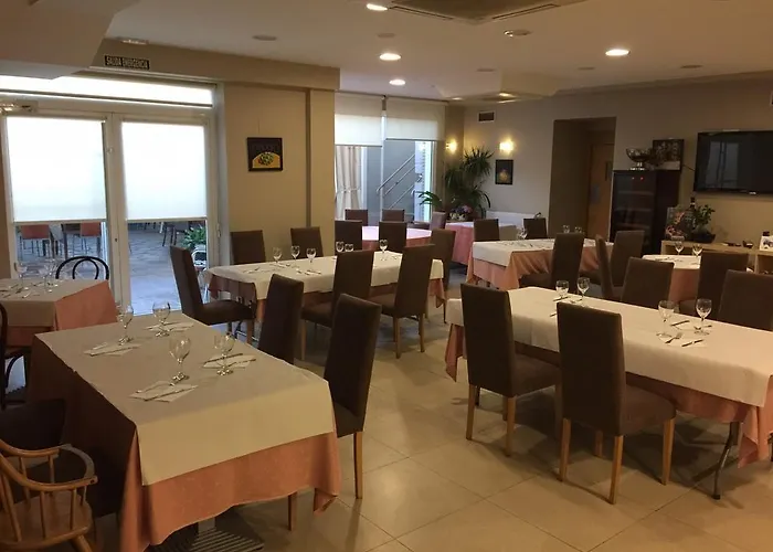 - Restaurante Asador Esperanza Casa de hóspedes *