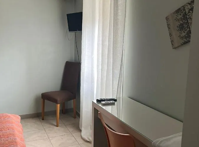 - Restaurante Asador Esperanza Casa de hóspedes Huesca