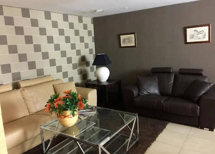 - Restaurante Asador Esperanza Casa de hóspedes Huesca